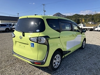 TOYOTA SIENTA 2018