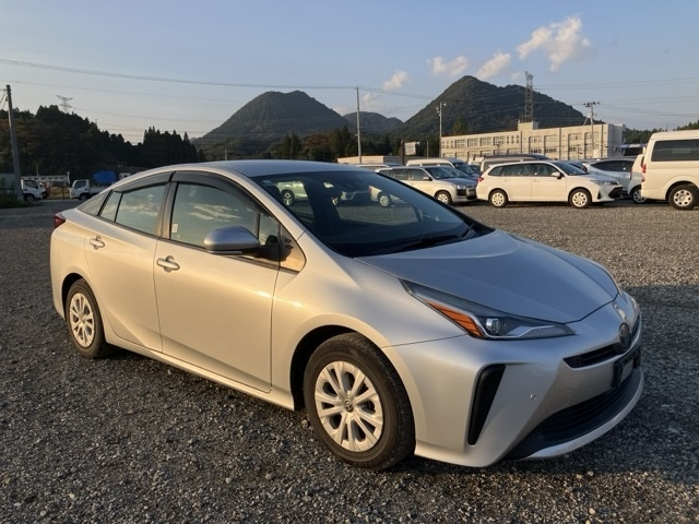 TOYOTA PRIUS 2020