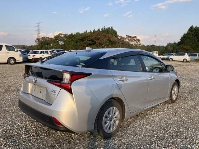 TOYOTA PRIUS 2020