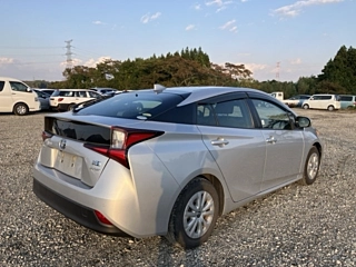 TOYOTA PRIUS 2020