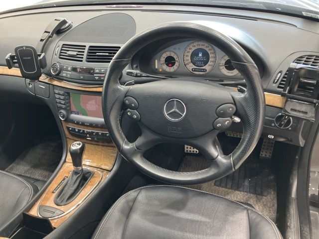 MERCEDES BENZ E CLASS 2008