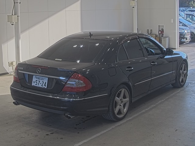 MERCEDES BENZ E CLASS 2008