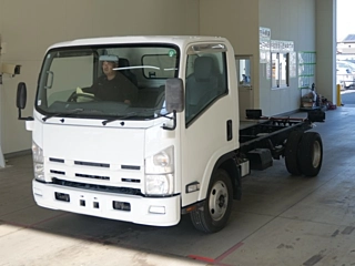 ISUZU ELF 2015