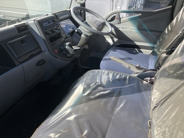 MITSUBISHI CANTER 2010