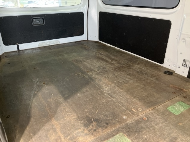 NISSAN CARAVAN VAN 2014