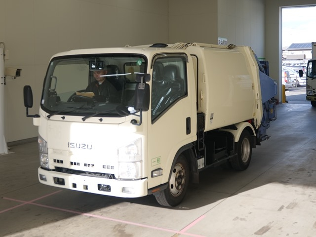 ISUZU ELF 2009