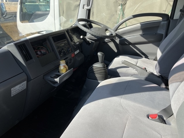 ISUZU ELF 2015