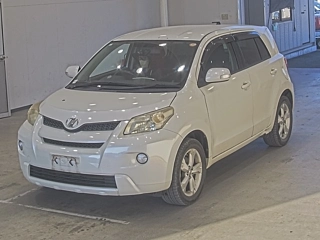 TOYOTA IST 2009