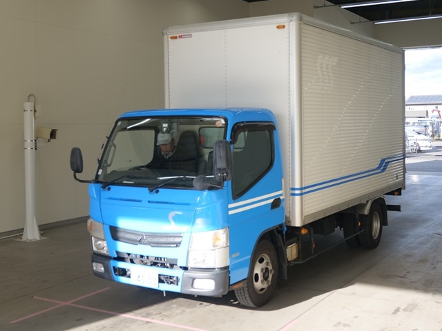 MITSUBISHI CANTER 2015