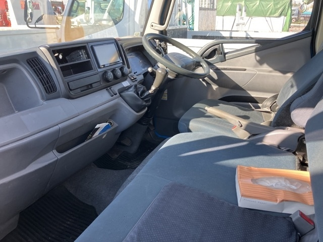 MITSUBISHI CANTER 2015