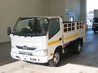 HINO DUTRO 2015