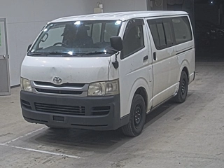 TOYOTA HIACE VAN 2010