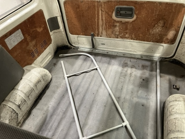 TOYOTA HIACE VAN 2010