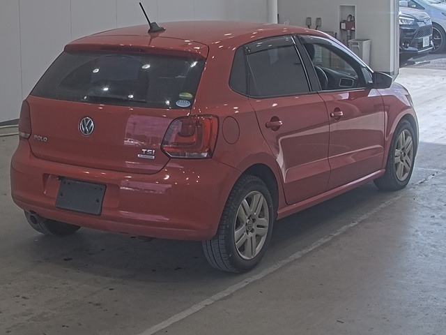 VOLKSWAGEN POLO 2014