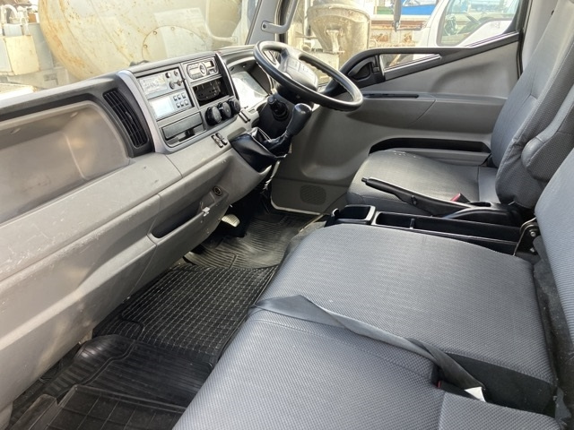 MITSUBISHI CANTER 2017