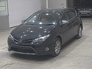 TOYOTA AURIS 2013