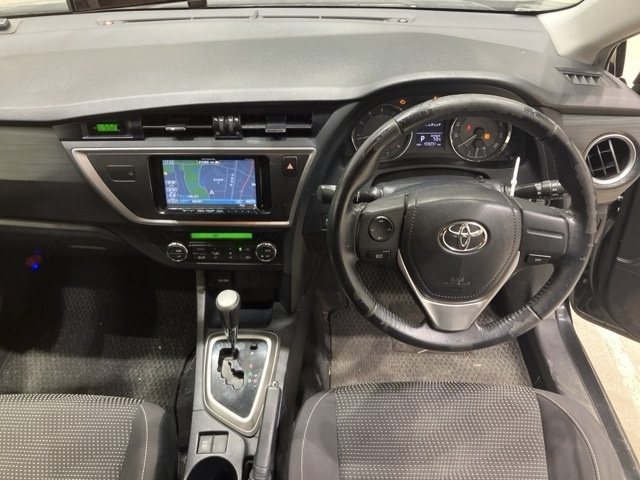 TOYOTA AURIS 2013