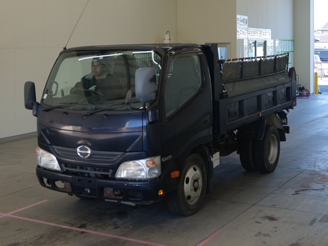 HINO DUTRO 2016