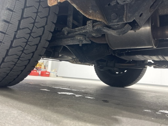 TOYOTA HIACE VAN 2011