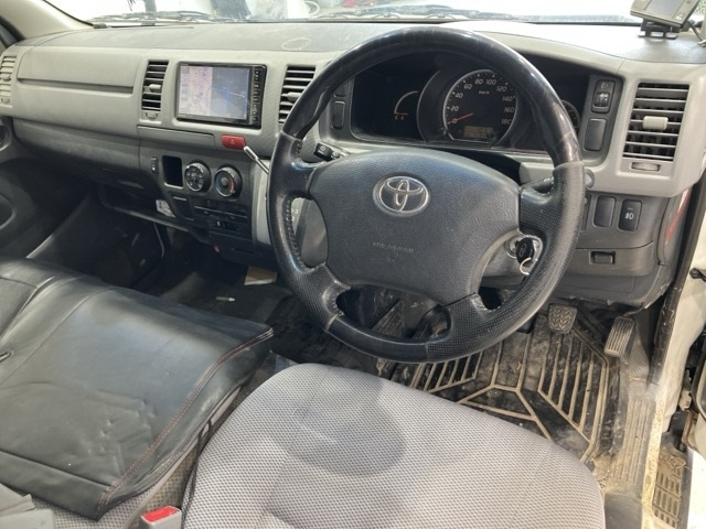 TOYOTA HIACE VAN 2008