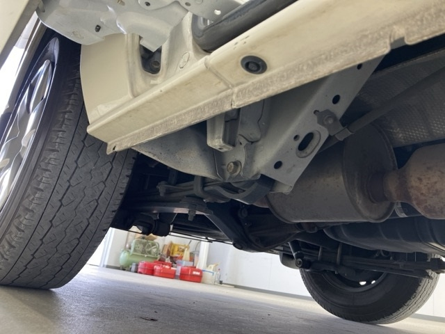 TOYOTA HIACE VAN 2015