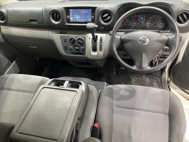 NISSAN CARAVAN VAN 2017