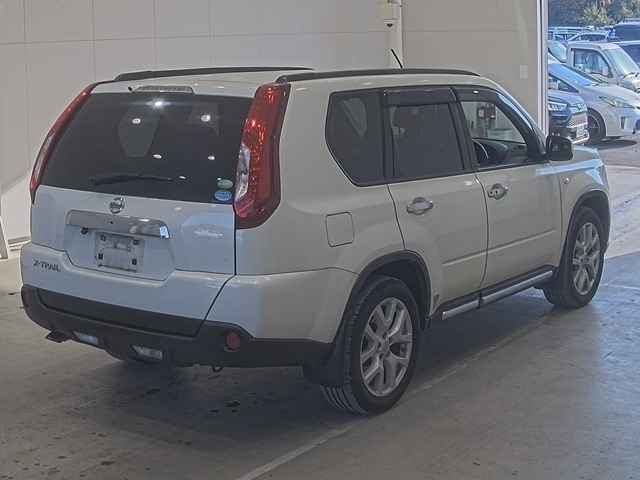NISSAN X-TRAIL 2013