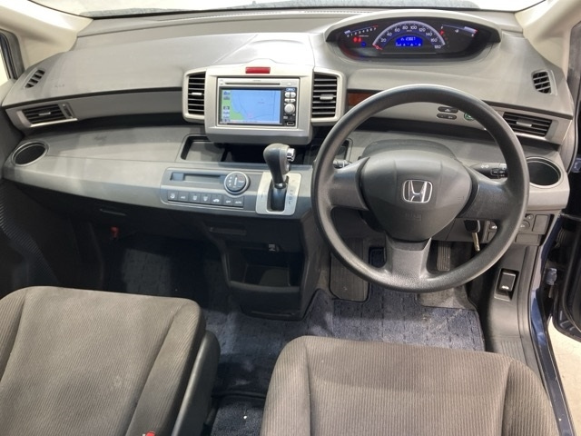 HONDA FREED 2011
