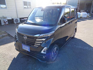 NISSAN ROOX 2023