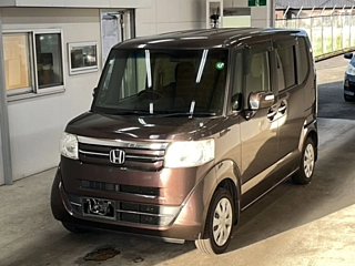 HONDA N BOX 2017