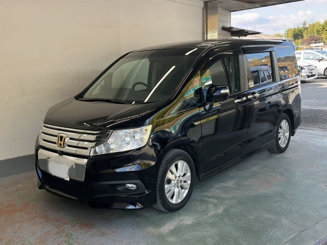 HONDA STEP WAGON 2011