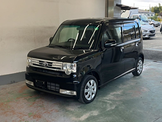 TOYOTA PIXIS SPACE 2014