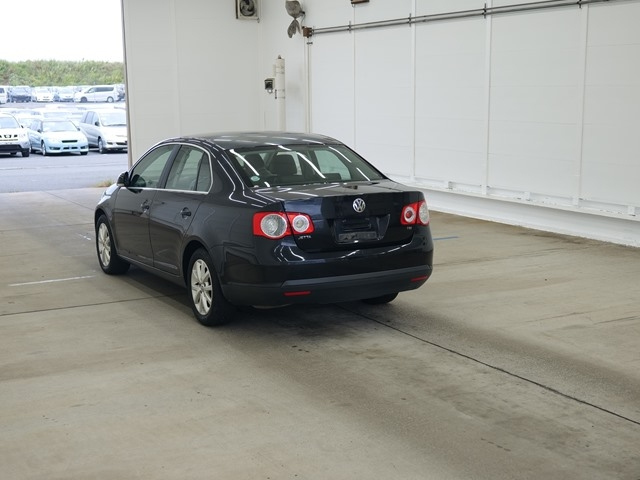VOLKSWAGEN JETTA 2010