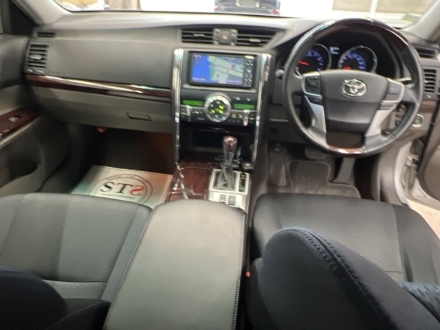 TOYOTA MARK X 2011