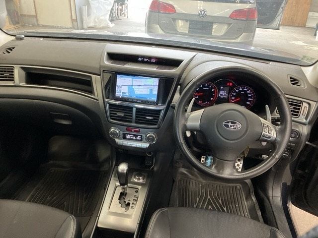 SUBARU EXIGA 2012