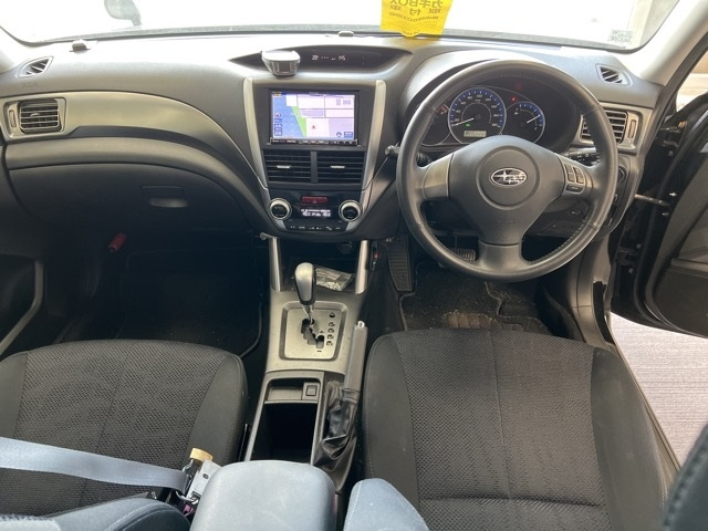 SUBARU FORESTER 2011