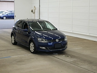 VOLKSWAGEN POLO 2010