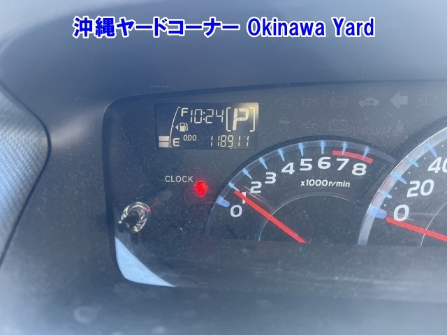 TOYOTA BB 2012