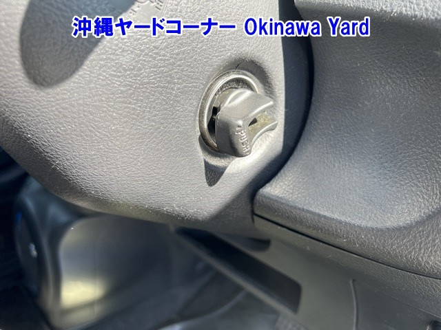 TOYOTA BB 2012