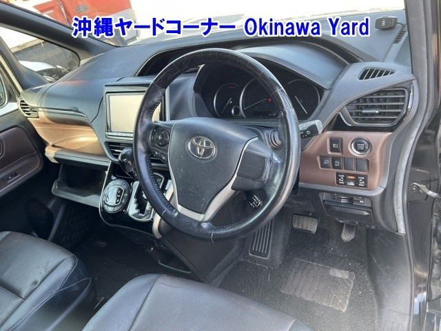 TOYOTA ESQUIRE 2014