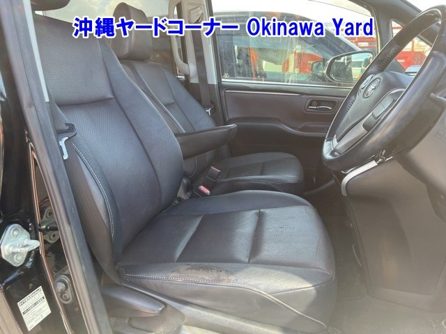 TOYOTA ESQUIRE 2014