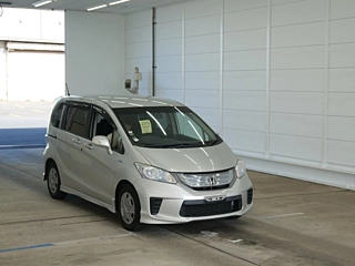 HONDA FREED 2013