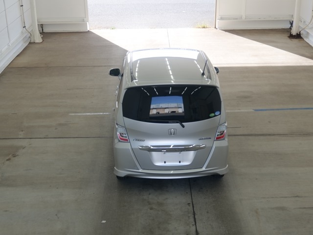 HONDA FREED 2013