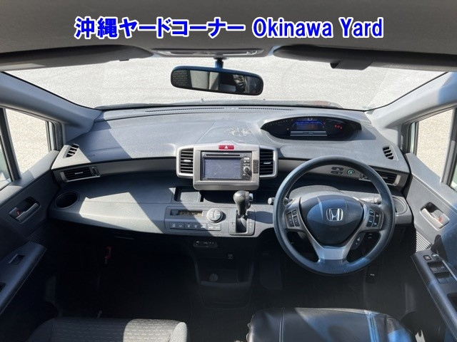 HONDA FREED 2013