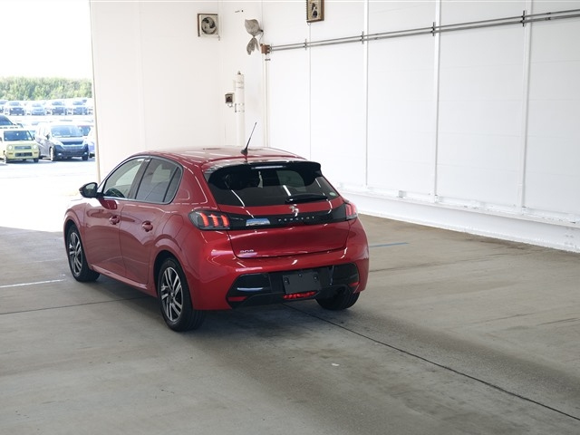 PEUGEOT 208 2020