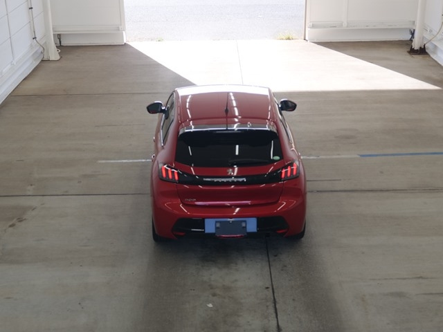 PEUGEOT 208 2020