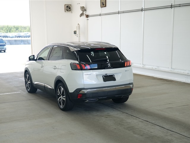 PEUGEOT 3008 2021