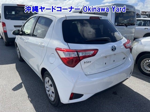 TOYOTA VITZ 2018