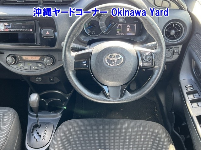 TOYOTA VITZ 2018