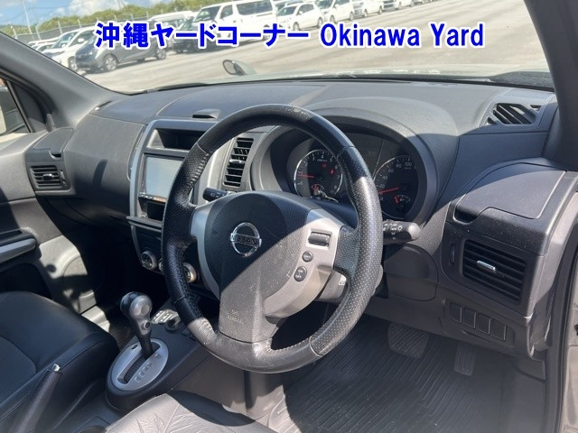 NISSAN X-TRAIL 2012